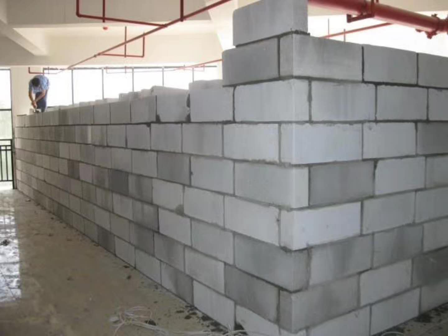 东至蒸压加气混凝土砌块承重墙静力和抗震性能的研究